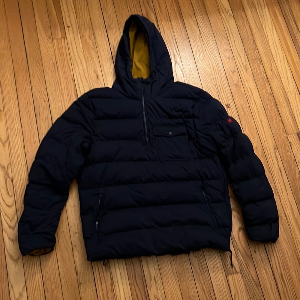 Best Made Puffy quarter zip. Brand new worn once, size large! Goose down 850